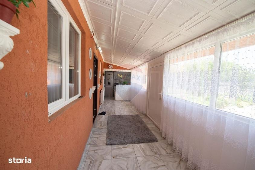 Casă cu 3 camere în Adunații-Copăceni