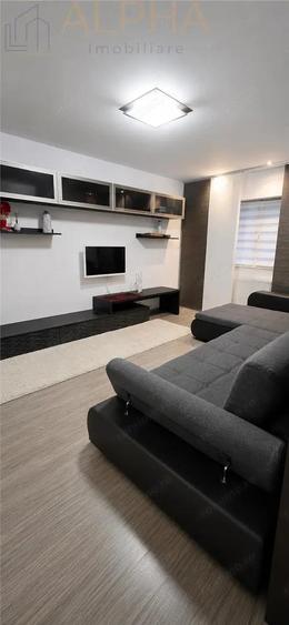 Apartament cu 3 camere decomandat în Ștefan cel Mare