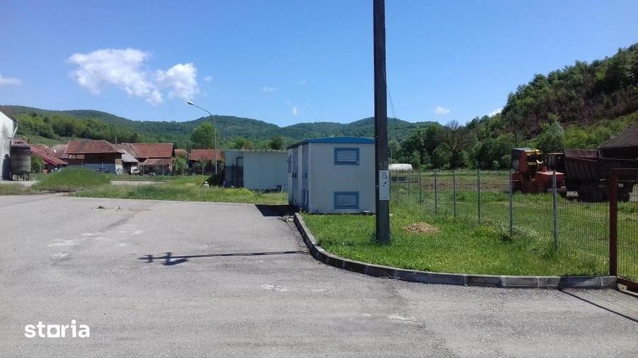 Spațiu comercial, de 1,712 mp, în Baia de Criș