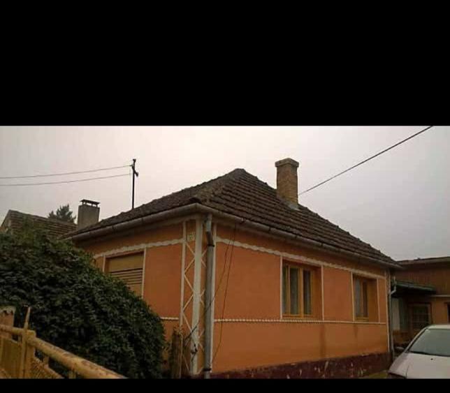 Casă individuală cu 4 camere în Covăsinț