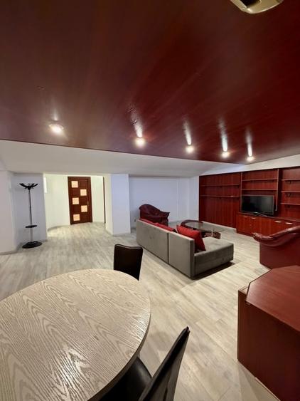 Apartament cu 2 camere semidecomandat, mobilat în Nicolina
