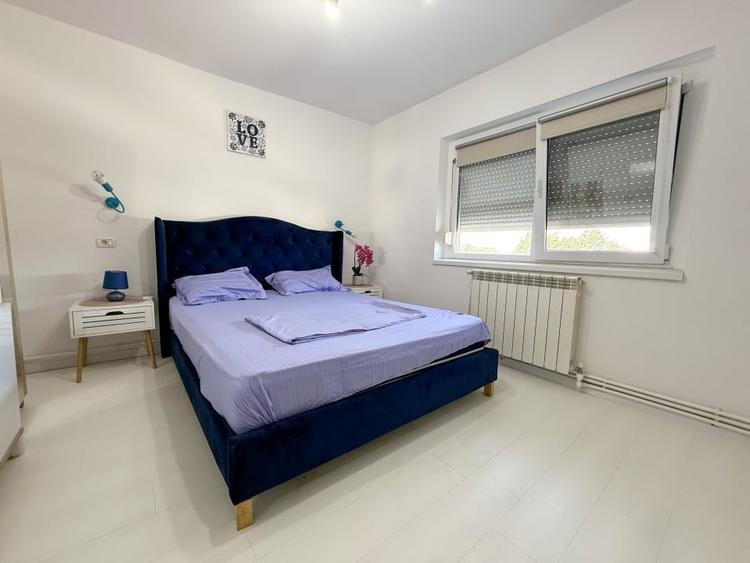 Apartament cu 2 camere decomandat, mobilat în Faleza Nord