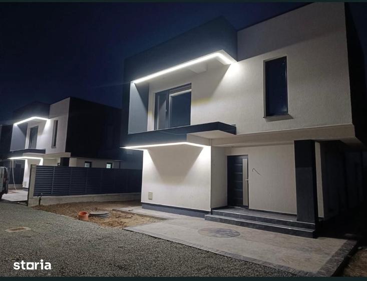 Casă cu 4 camere cu Teren 400 Mp în Exterior Vest