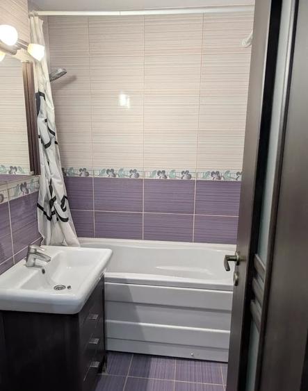 Apartament cu 2 camere decomandat în Nicolina