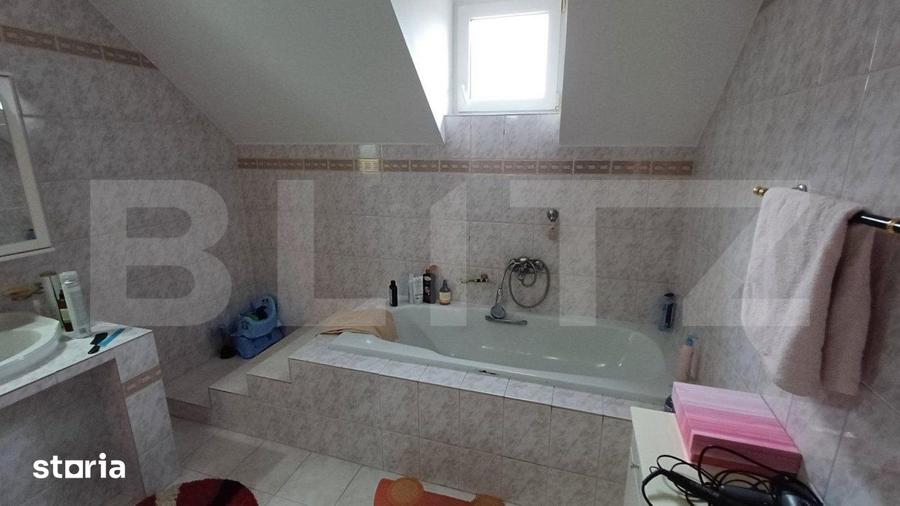 Casă cu 5 camere cu Teren 1200 Mp în Centura