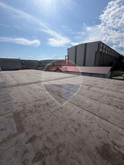 Spațiu industrial, de 724 mp, în Central