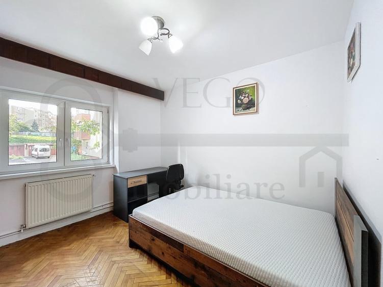 Apartament cu 3 camere decomandat, mobilat în Zorilor