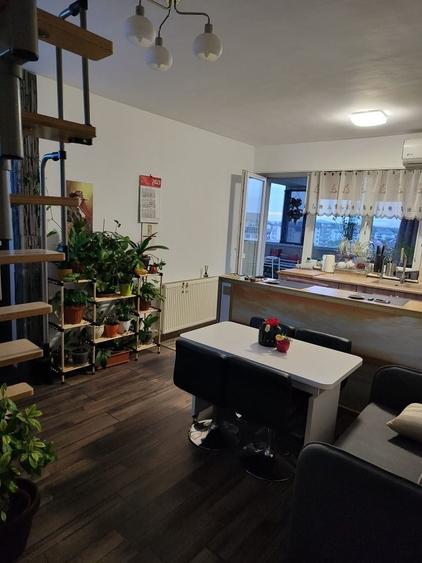 Apartament cu 3 camere semidecomandat în Bragadiru