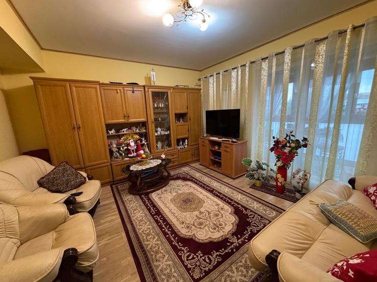 Apartament cu 3 camere decomandat în Ferdinand