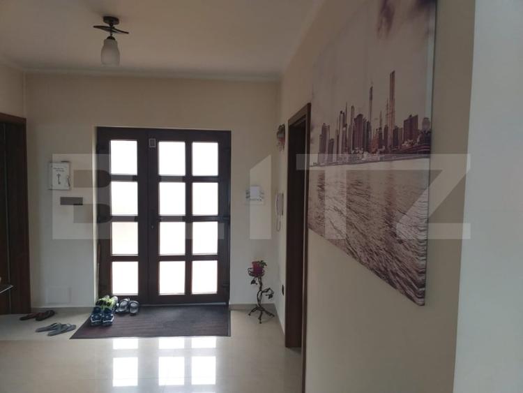 Proprietate de vanzare, 412 mp, 2.877 mp teren, zona Sagului - 2
