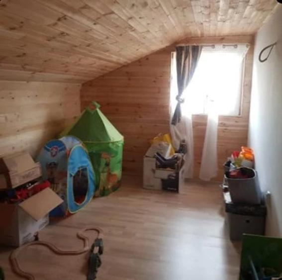 Casă cu 5 camere cu Teren 700 Mp în Bod