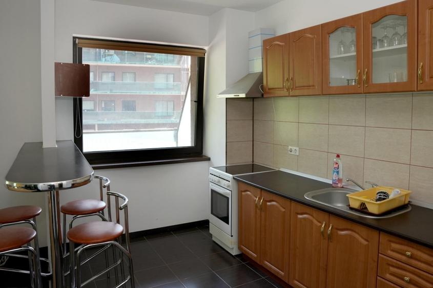Apartament cu 2 camere decomandat, mobilat în Răcădău
