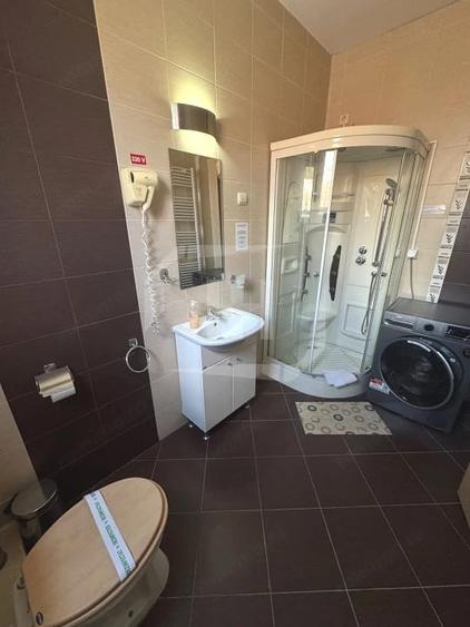 Garsonieră decomandată în Borhanci