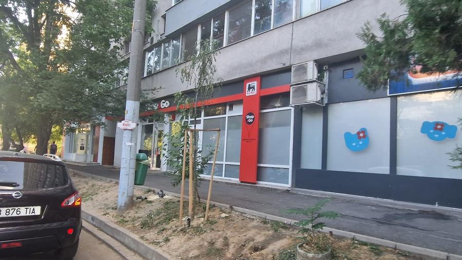 Spațiu comercial, de 100 mp, în Constructorilor