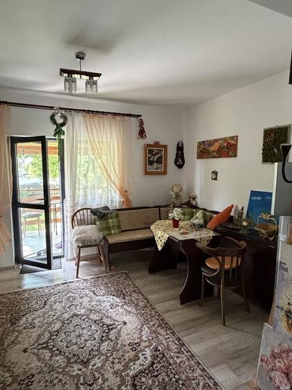 Casă cu 4 camere în Valea Lupului