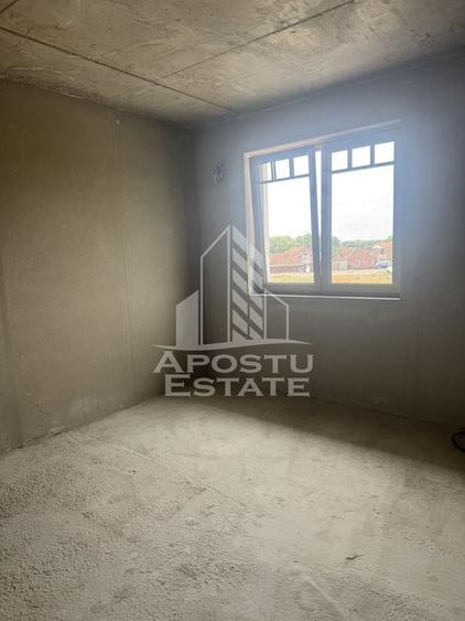 Duplex cu 4 camere cu Canalizare în Fabric