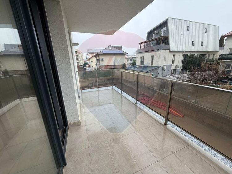 Apartament cu 3 camere decomandat în Theodor Pallady