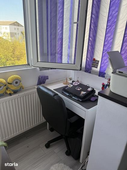 Apartament cu 3 camere semidecomandat în Mioriței