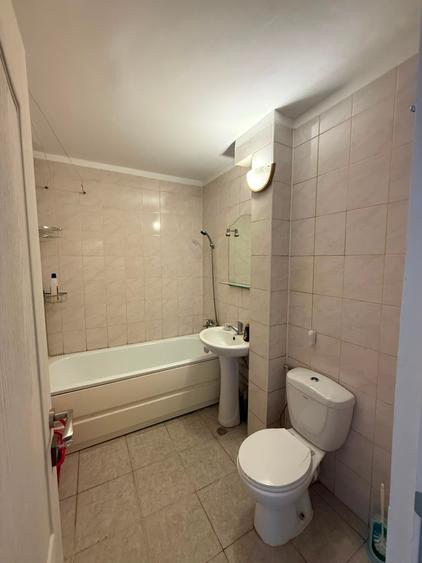 Apartament cu 3 camere decomandat în Nord