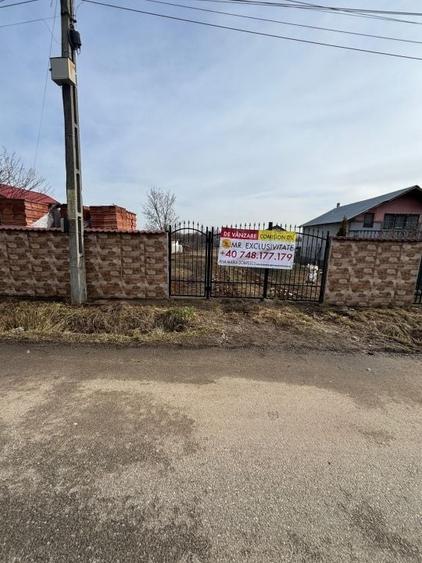 Teren Construcții intravilan de 3054 mp, în Smeura