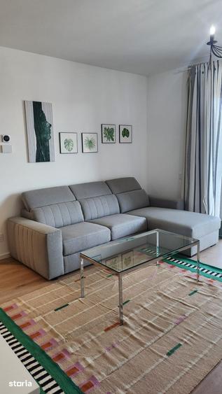 Apartament cu 3 camere semidecomandat în Dâmbul Rotund