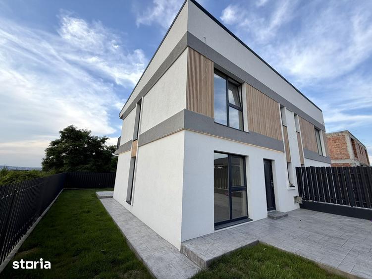 Casă cu 4 camere decomandat cu Teren 226 Mp în Bucium