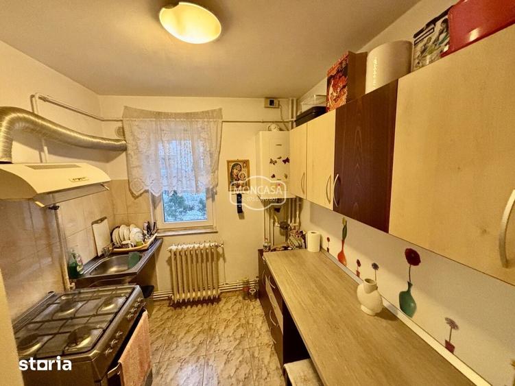 Spațiu comercial, de 85 mp, în Central