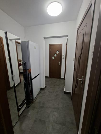 Apartament cu 2 camere decomandat în Colentina