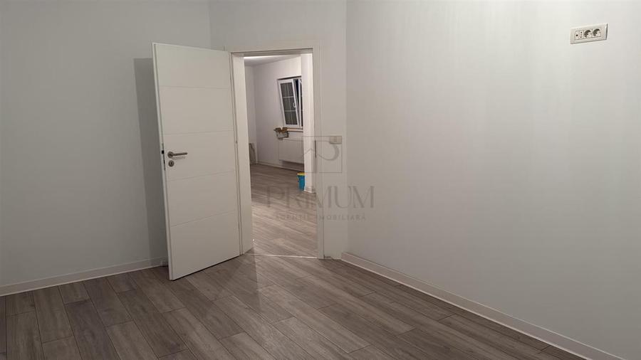 Duplex cu 3 camere cu Teren 463 Mp în Șag