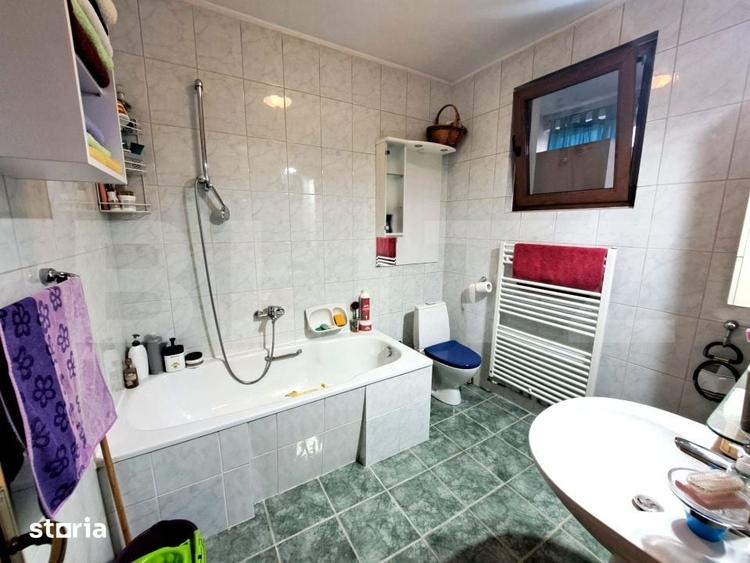 Casă cu 5 camere cu Teren 500 Mp în Hărman