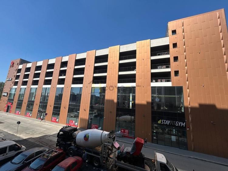 Apartament cu 2 camere semidecomandat, mobilat în Exterior Vest