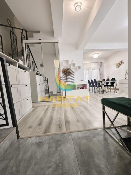 Duplex cu 4 camere cu Canalizare în Central
