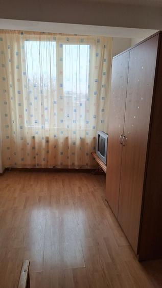 Apartament cu 2 camere decomandat în Craiovița Nouă