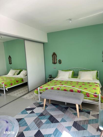 Casă cu 5 camere cu Teren 350 Mp în Tuzla