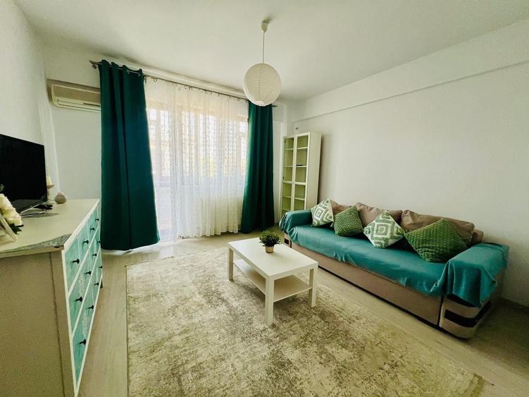 Apartament cu 2 camere decomandat în Central