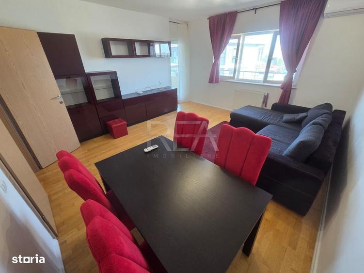 Apartament cu 3 camere decomandat în Tei