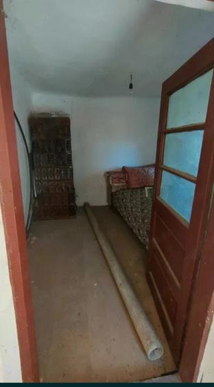 Casă cu 2 camere cu Teren 301 Mp în Târgu Secuiesc