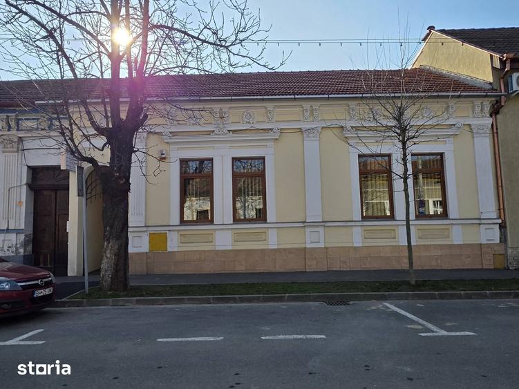Apartament cu 3 camere în Eminescu