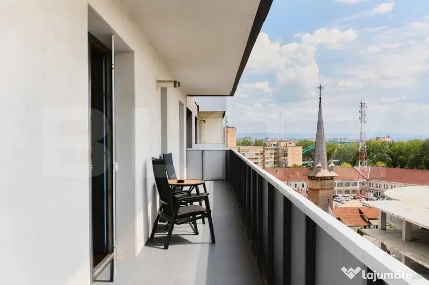 Apartament cu 3 camere decomandat în Central