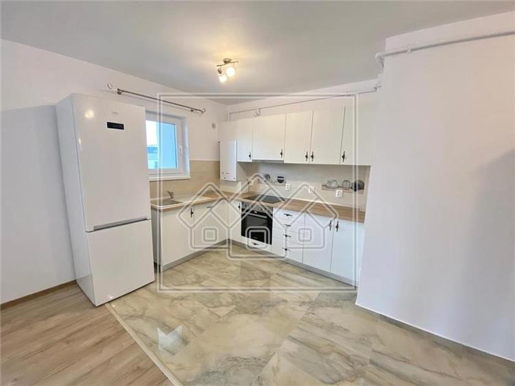 Ap cu 3 camere, balcon, etaj 1/4 - City Residence - 2