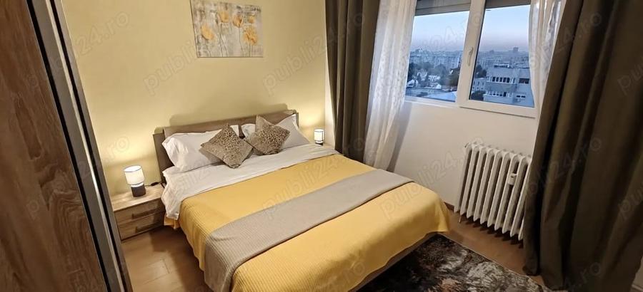 Apartament cu 4 camere semidecomandat în Iancului