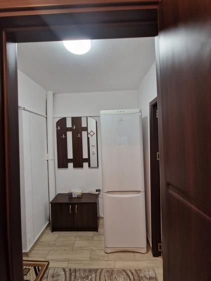 Garsonieră decomandată în Brâncoveanu