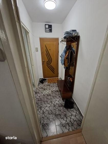 Apartament cu 2 camere semidecomandat în Griviței