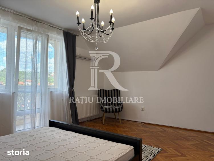 Apartament cu 3 camere decomandat în Central