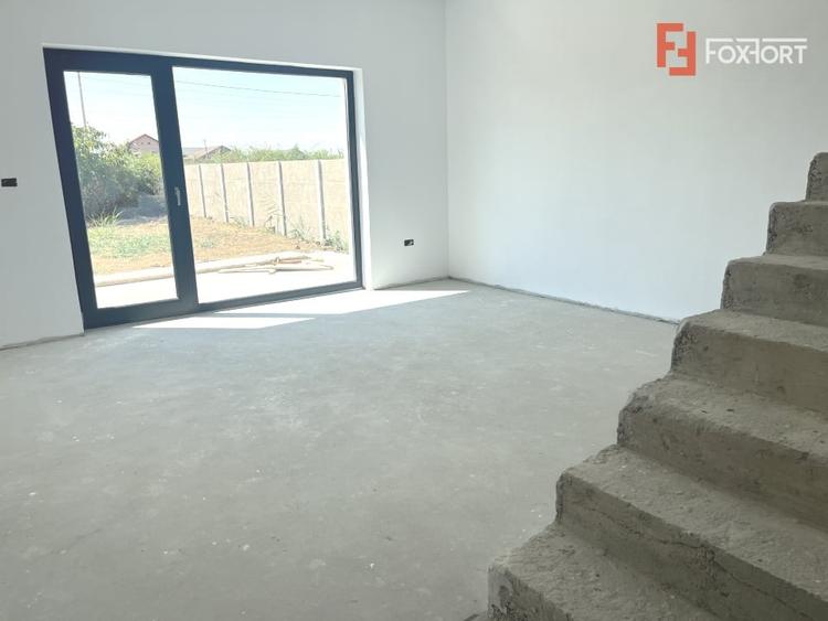 Duplex cu 4 camere cu Canalizare în Urseni