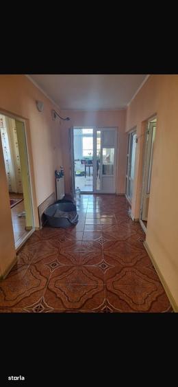 Casă cu 3 camere cu Teren 250 Mp în Central