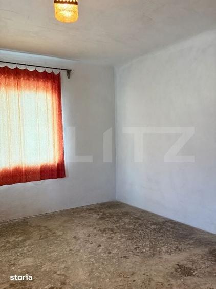 Casă cu 3 camere cu Teren 798 Mp în Crăciunești