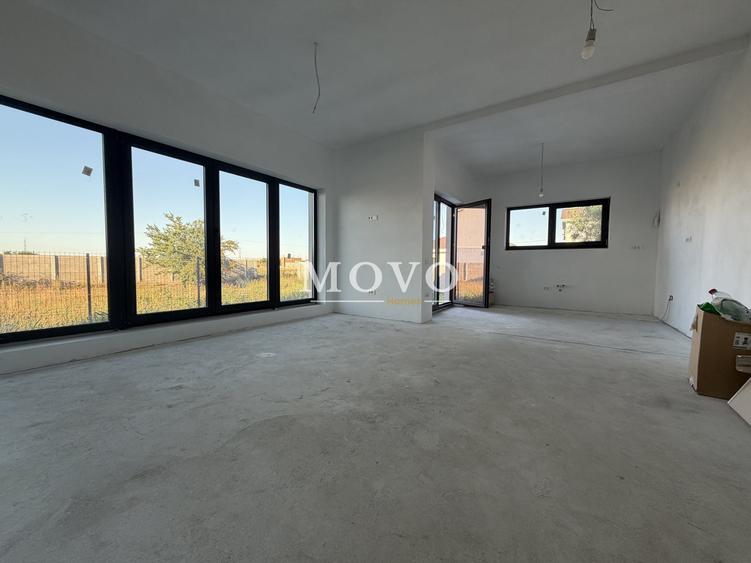 Duplex cu 3 camere cu Canalizare în Moșnița Nouă