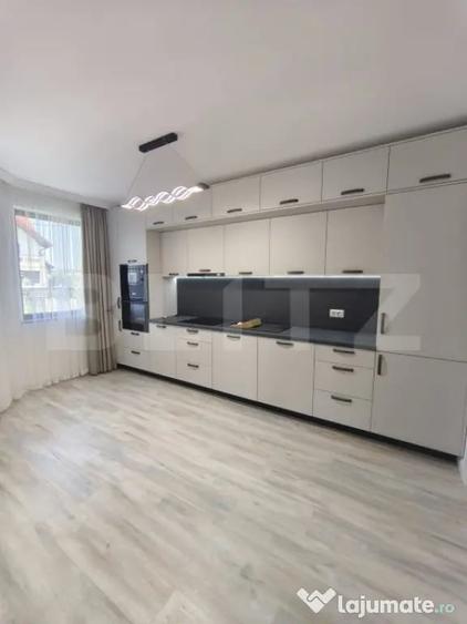 Casă cu 6 camere cu Teren 400 Mp în Rădăuți