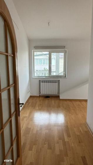Apartament cu 4 camere decomandat în Obcini